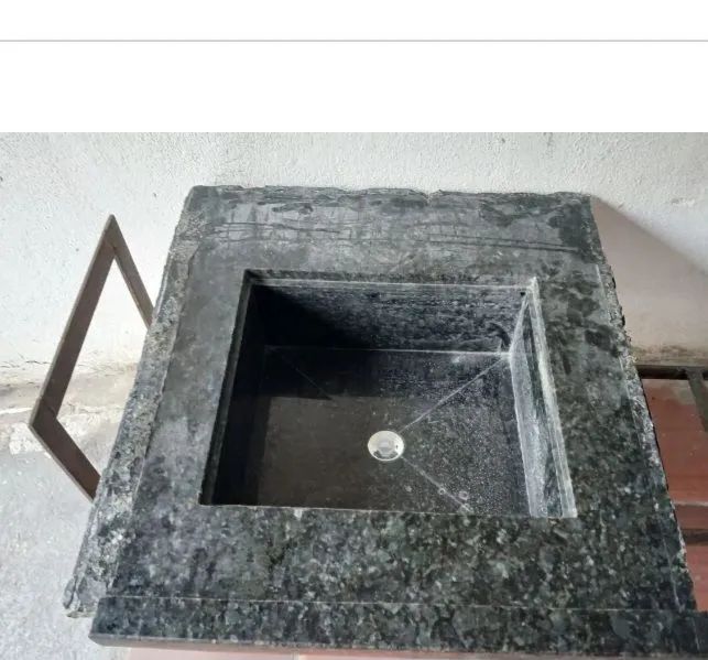 TANQUE DE GRANITO