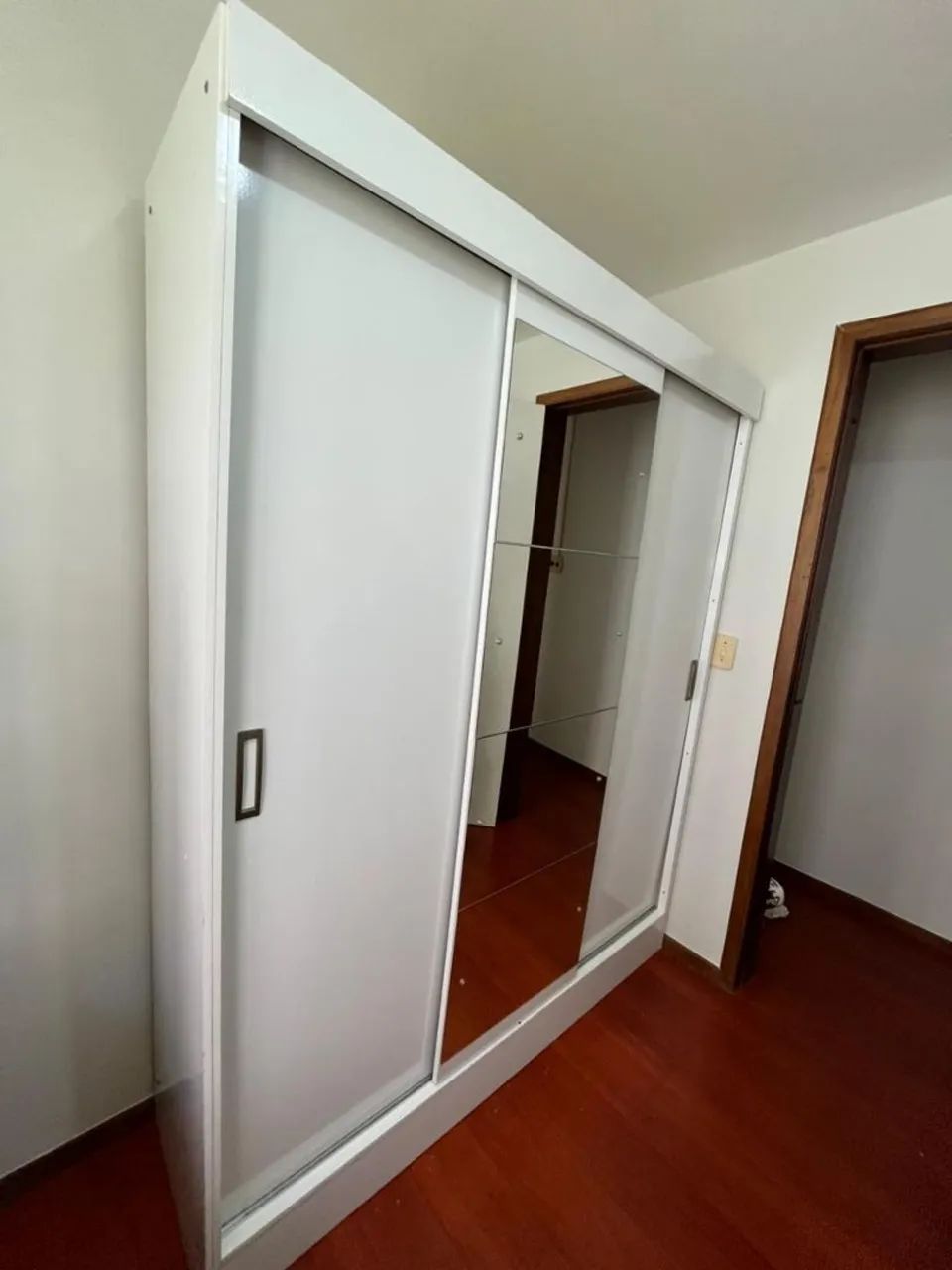 Guarda roupas - Foto 4