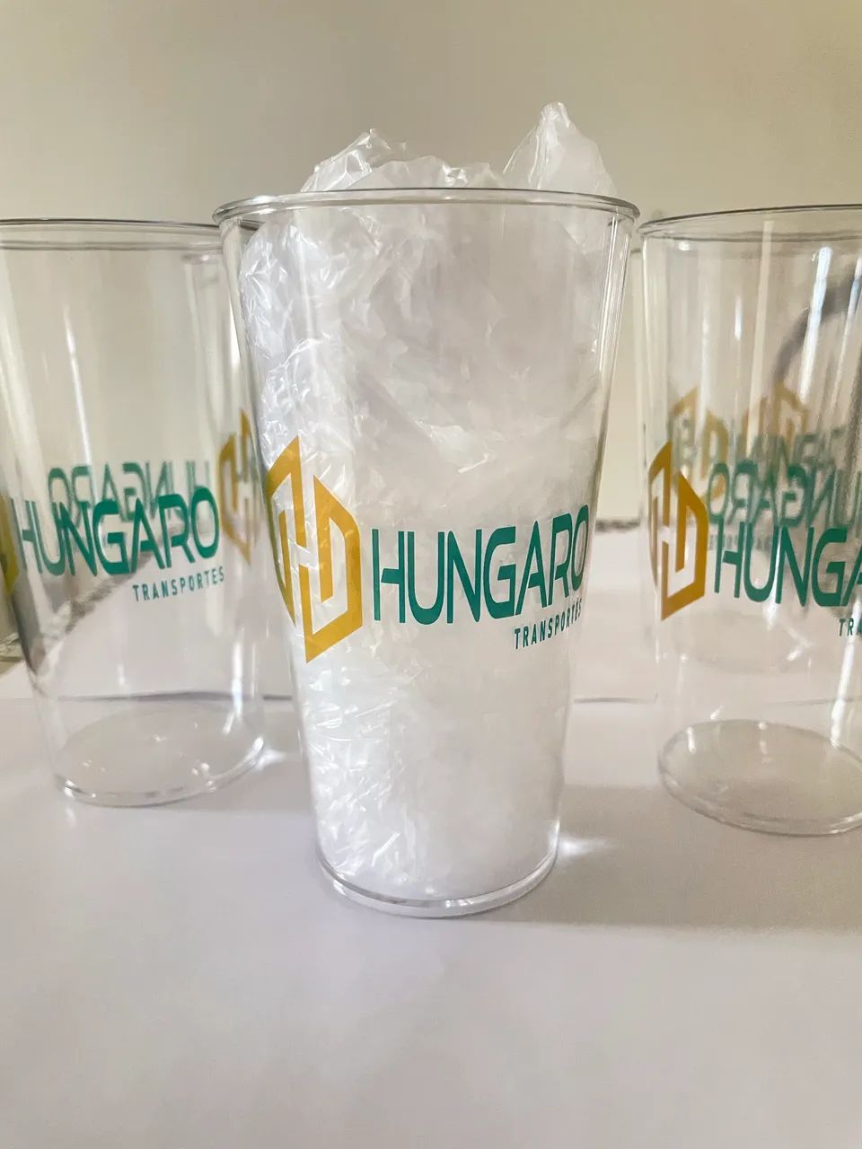 Copos e canecas personalizados 