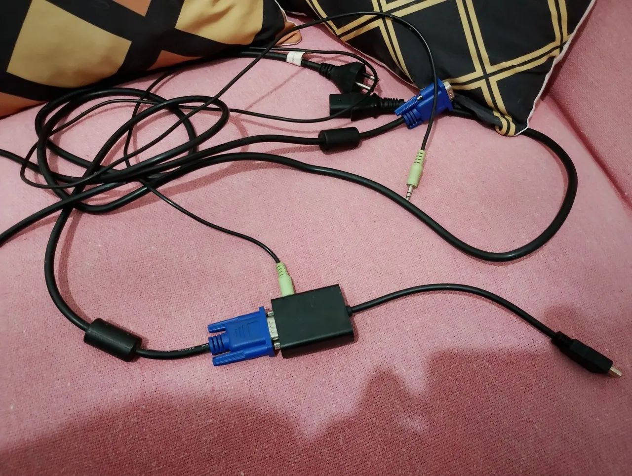 Monitor LCD Positivo, 15 polegadas, caixa de som imbutido, com adaptador de VGA e cabos. - Foto 3