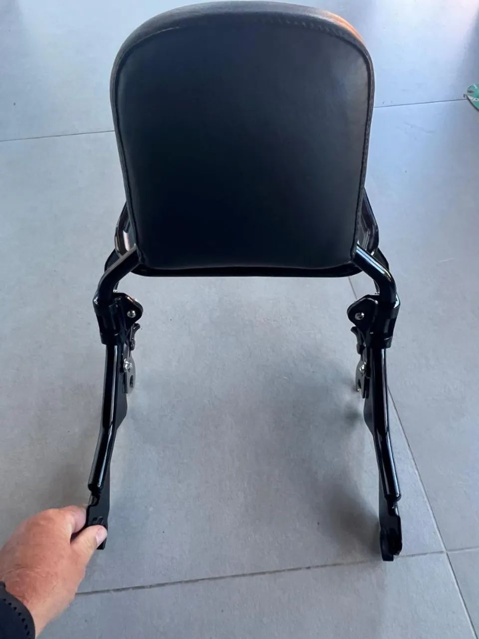 Harley Davidson - Sissybar original p/ Low Rider, Low Rider ST, Heritage Deluxe 2018-24  - Foto 3