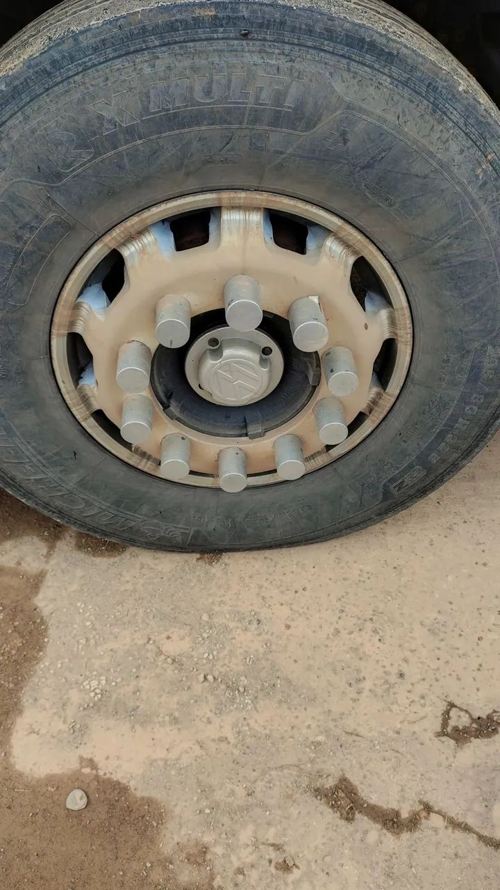 Vende se roda de alumínio 295
