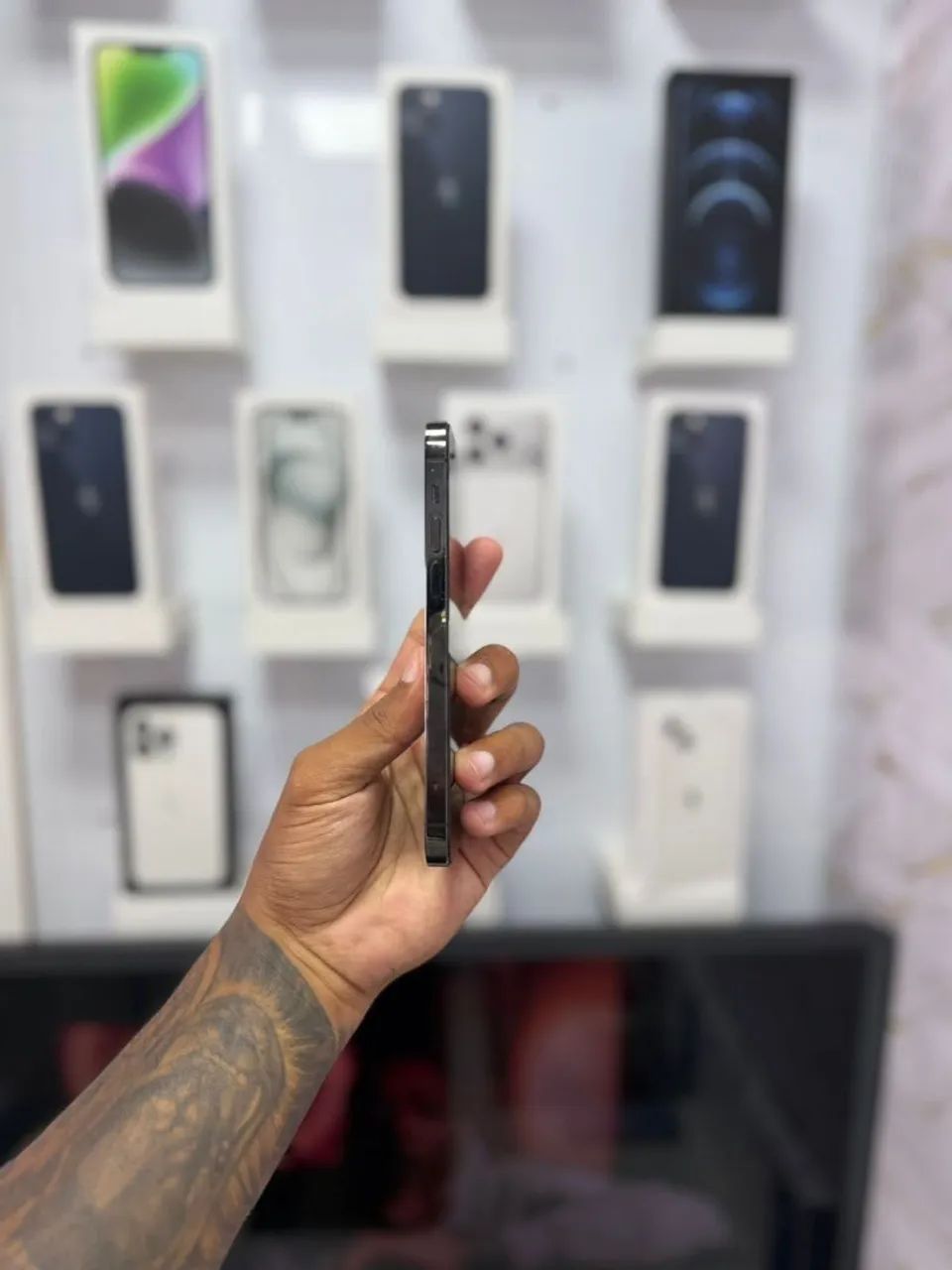 IPHONE 12 PRO 128GB BRANCO<br>R$ 1.999.00 TOP - Foto 5