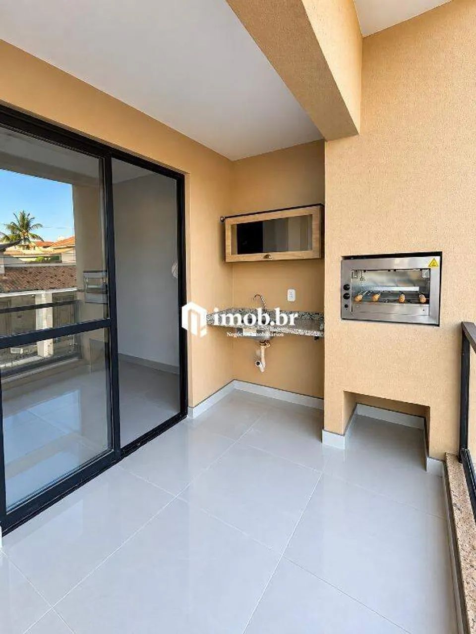 Apartamento com 2 Quartos (1 Suíte)  Varanda e Churrasqueira - Foto 3
