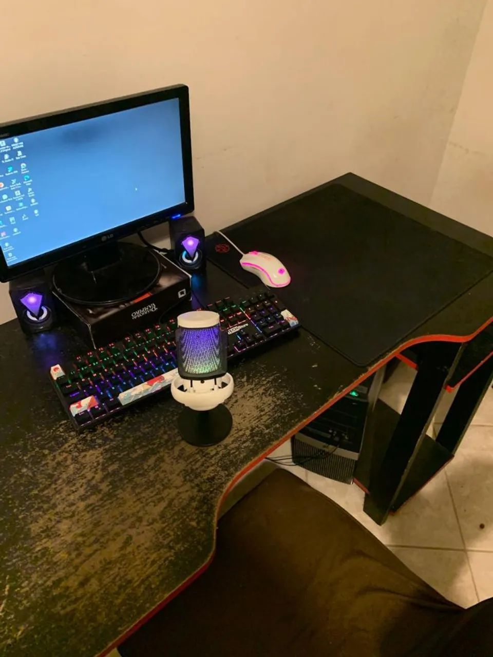 Pc gamer com mesa e tudo pronto pra ser feliz... - Foto 2