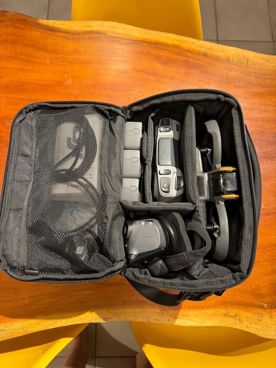 DJI Avata 2 Fly More Combo 3 Baterias + Controle FPV 3 Extra | Completo - Foto 3