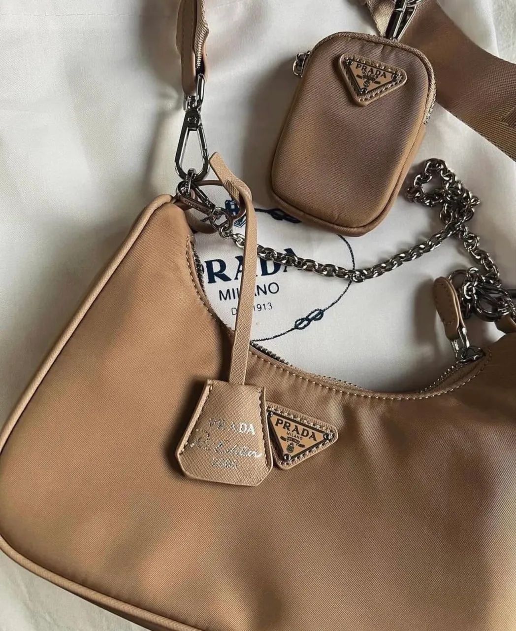 Bolsa Prada Re- Edition 2005 re-nylon caqui  - Foto 4