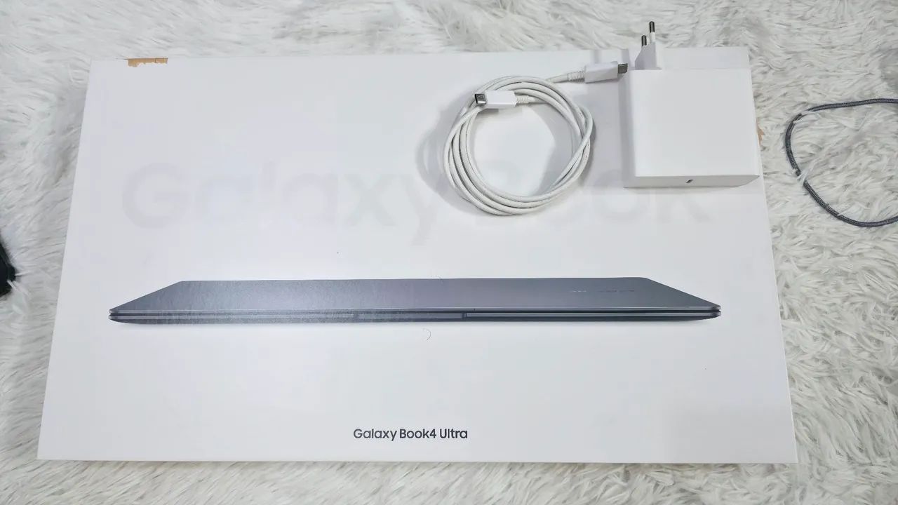 Notebook Galaxy Book 4 Ultra - RTX4050 -  32gb - 2TB 