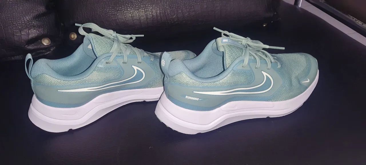 Tênis Nike cosmic 36 - Foto 2