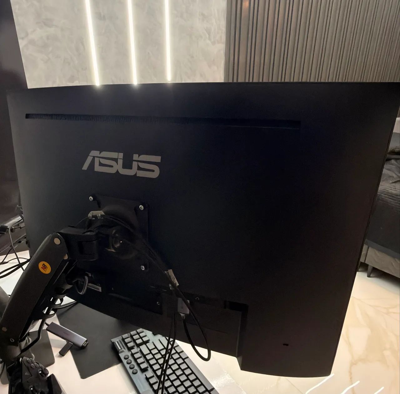 Monitor Gamer Asus TUF 31.5pol QHD, 165Hz, 1ms, Painel VA, 120% sRGB - Foto 4