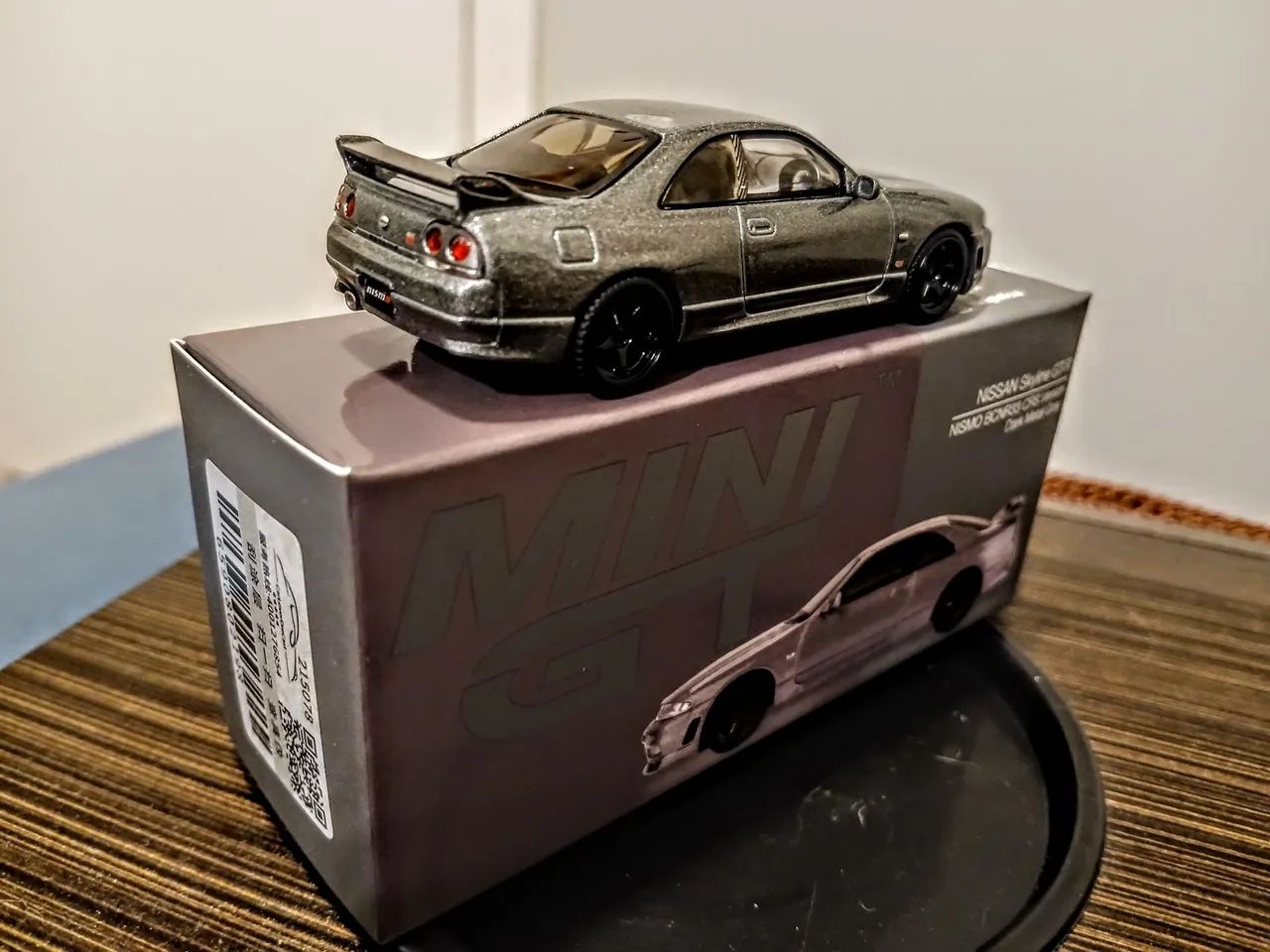 Mini GT Nissan Skyline GTR R33 1/64 - Foto 2