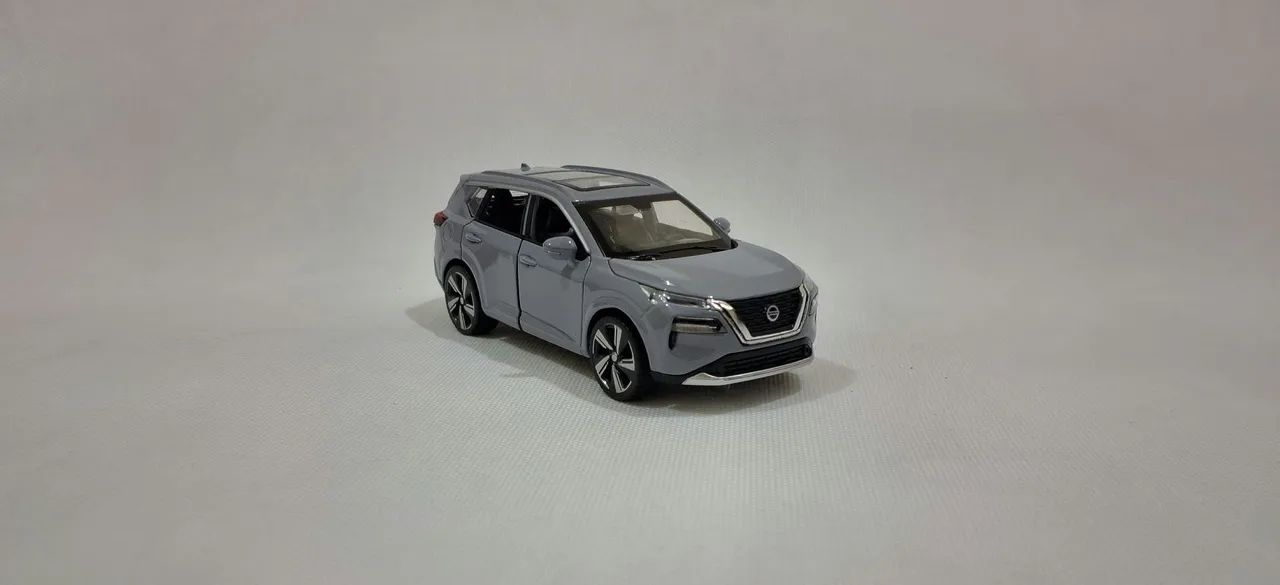 Nissan X-Trail em metal- coleção 