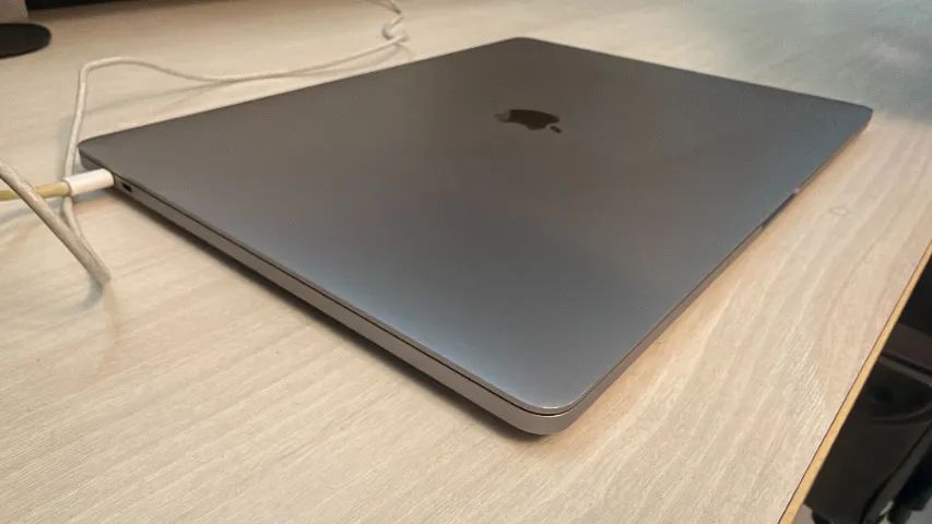 MacBook本体 MacBook Pro A2141 2019 i7/16GB/512GB Macbook Pro 16
