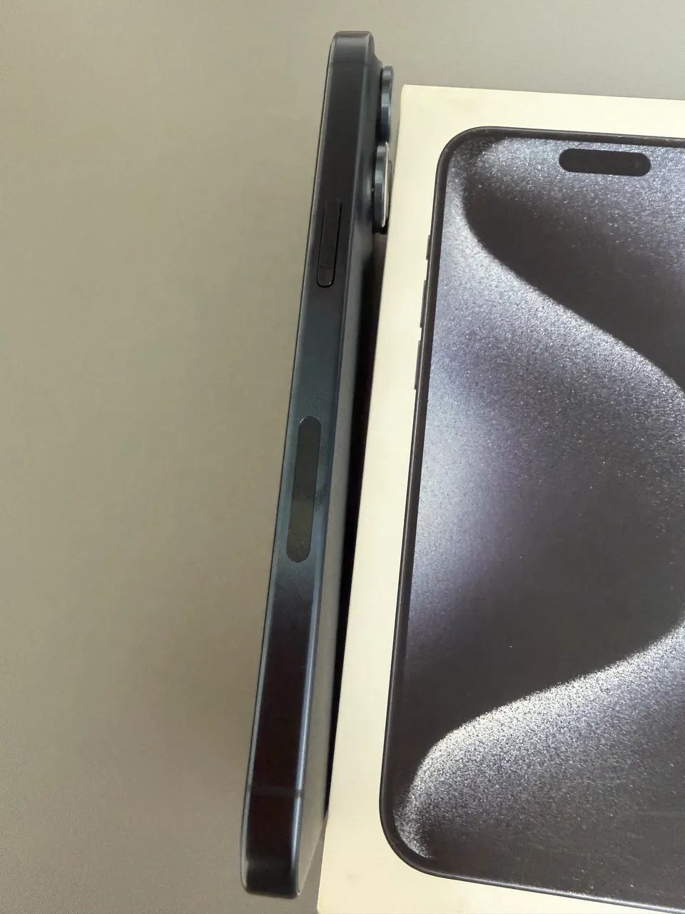 Iphone 15 Pro Max  - Foto 2