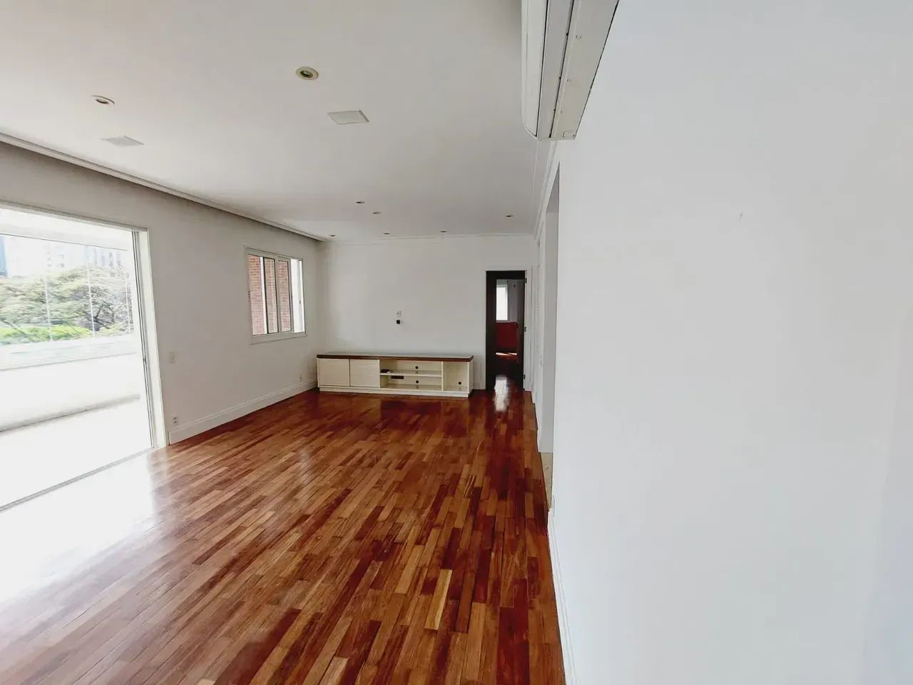Apartamento com varanda gourmet no Itaim - 152 m2 - Foto 2