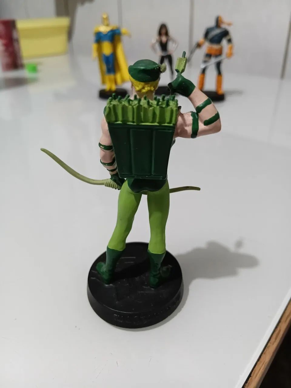Figura Eaglemoss Arqueiro Verde DC, com revista. - Foto 3
