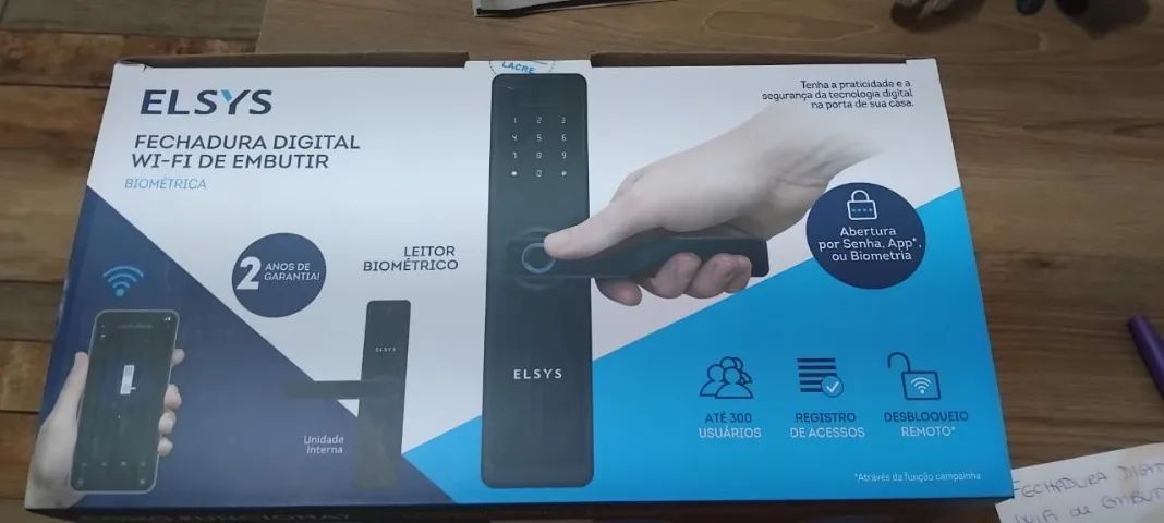 Fechadura digital Wi-Fi de embutir Biométrica Modelo De 4000B preta