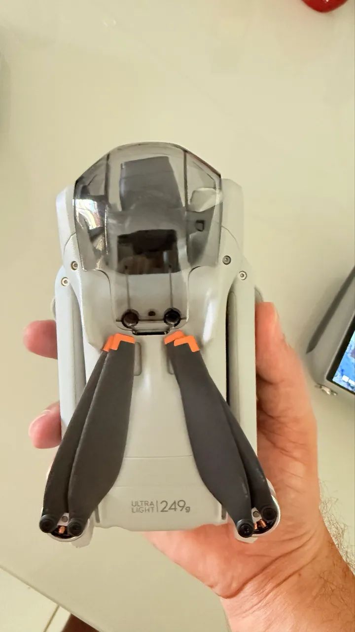 Kit completo de Drone DJI mini 3 apenas 2,87 horas de uso - Foto 3