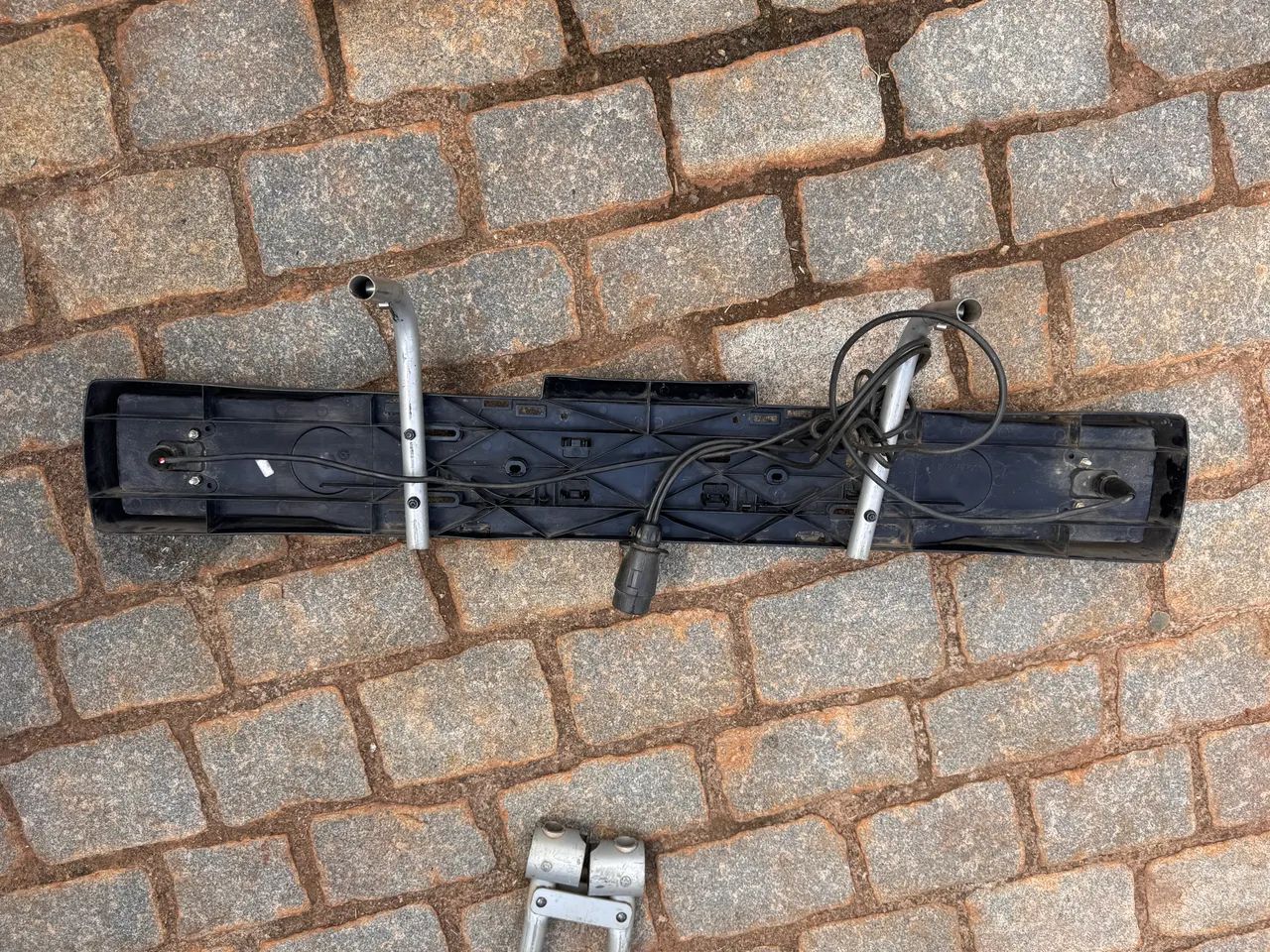 Suporte bike Thule + barra de placa com elétrica  - Foto 5