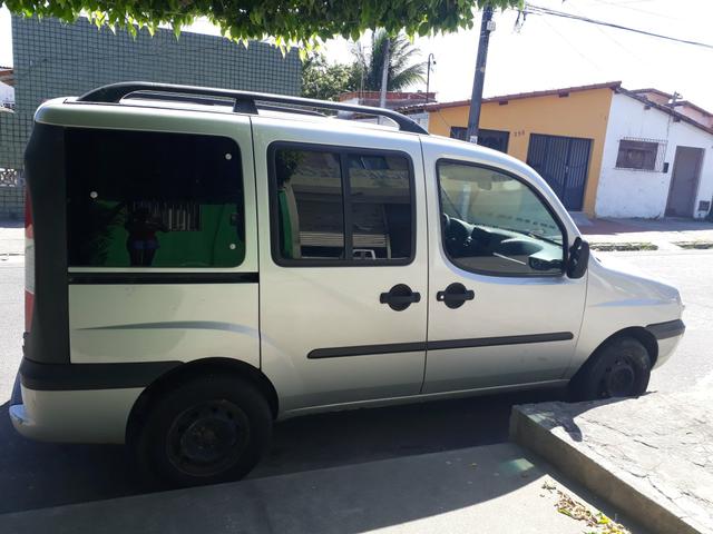 Vendo ou troco em carro de menor valor