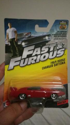Dodge Charger Daytona 1969 - Mattel - Velozes e Furiosos - 1/55