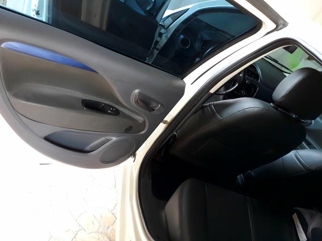 Punto Italia! Vendo ou Troco em moto - Foto 5