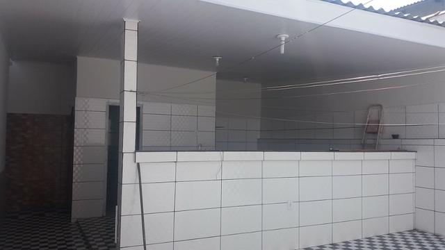 Alugo ótima casa para morar no bairro Raimundo Melo - Foto 4