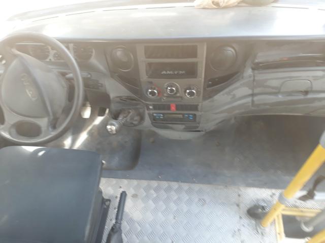 Vendo iveco funcionando perfeitamente carro novo ano 2013 - Foto 5