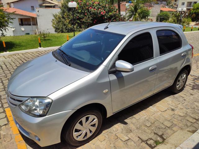 Etios 1.3 x automático 2017 - Foto 4