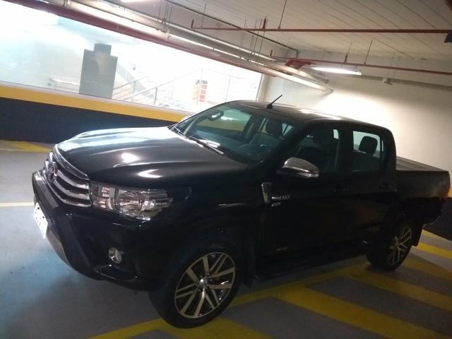 Hilux Preta Automática 2017/2017 Rodas Aro 20 Top - Foto 4