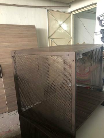 Mesa bancada em ferro