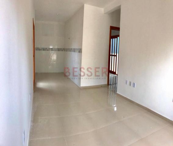 Casa nova com 2 dormitórios e ótimo pátio para lazer! - Foto 2