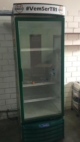 Expositor Refrigerado Vertical Metalfrio, 558 Litros, Frost Free, Porta de Vidro - 220V - Foto 2