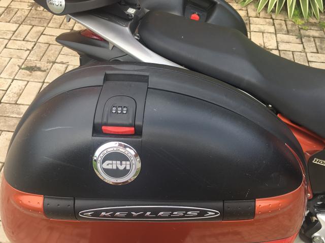 Honda Transalp 700cc - Foto 5