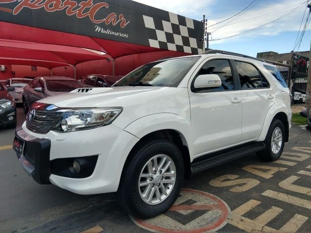Hilux SW4 Srv Aut Diesel 7L 2012/2012 - Foto 2