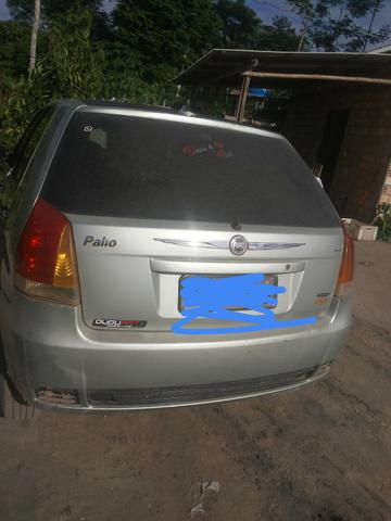 Vendo um carro Palio,faço negocio em moto com volta.preço a negociar