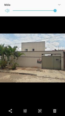 Aluga-se apartamento 2/4