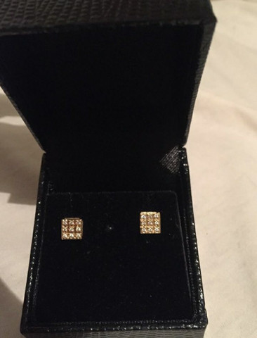 Brinco de Ouro 18k750