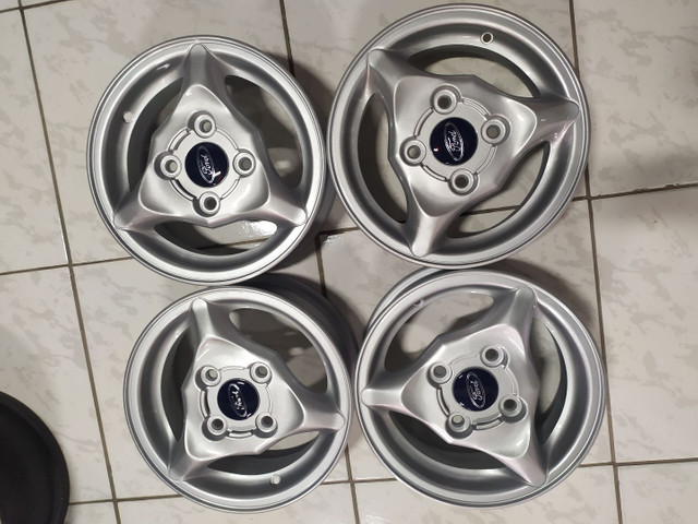 Roda aro 13 Ford