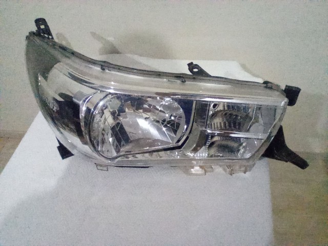 Farol Hilux 2016 até 2020 s/ led LD - Foto 4