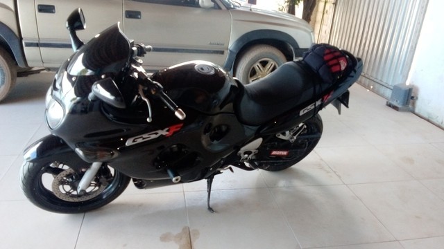 SUZUKI GSX 750F