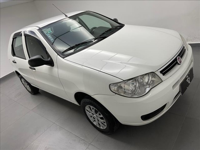 FIAT PALIO 1.0 2015