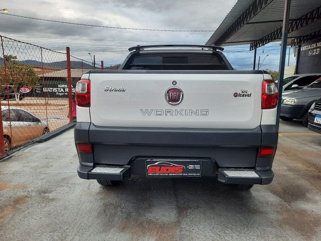 FIAT STRADA WORKING CD 1.4 FLEX COMPLETA 2014