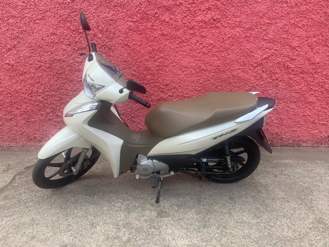 HONDA BIZ 125 ÚNICA DONA