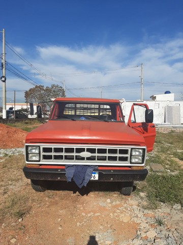 VENDE-SE AMO 76 F 4000