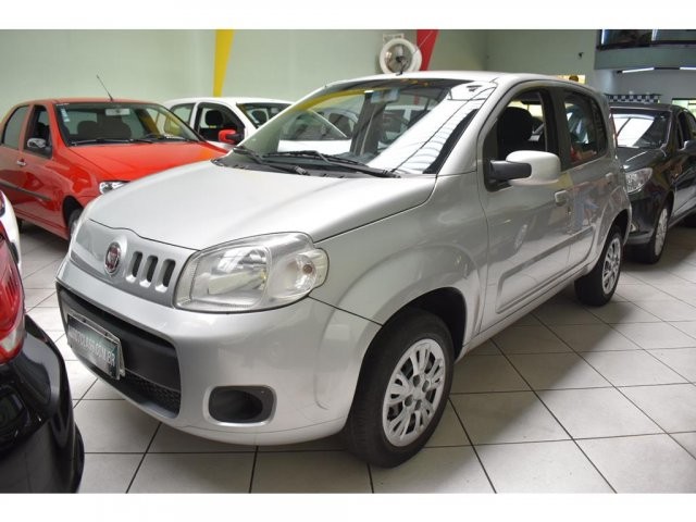 FIAT UNO 2013 1.0 EVO VIVACE 8V FLEX 4P MANUAL