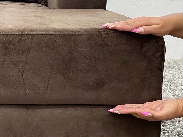 Sofá 3 Lugares 2,50 m Marrom Chaise a54 - Foto 2