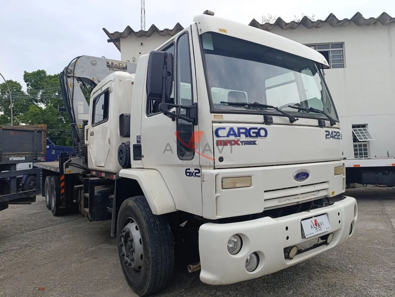 Ford 2422 ano 2008 com Munck 45.7 com Cabine Suplementar
