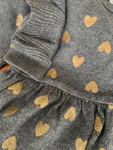 Vestido Cinza com Corações Dourados Carters - Foto 4