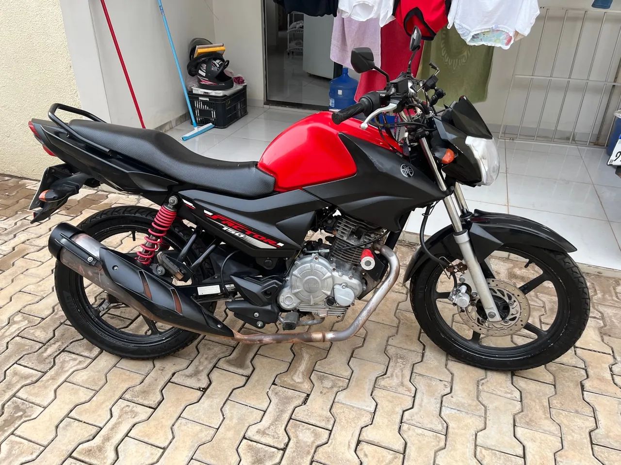 Yamaha Factor 150 - Preta e Vermelha - Foto 2